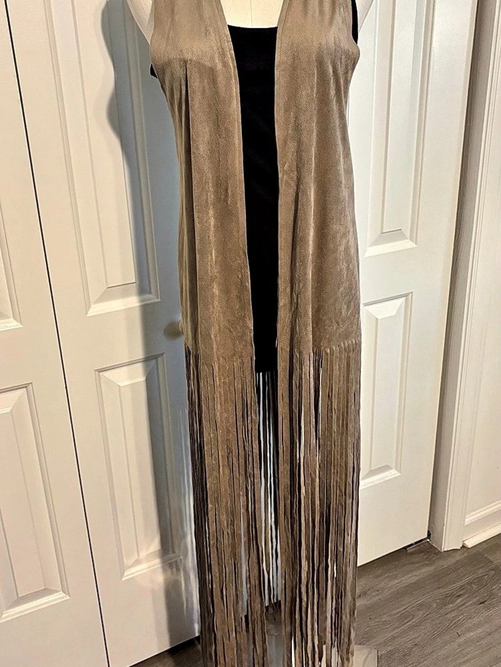 BB DAKOTA Fringe Vest in Grayish Brown Faux Suede, Size S